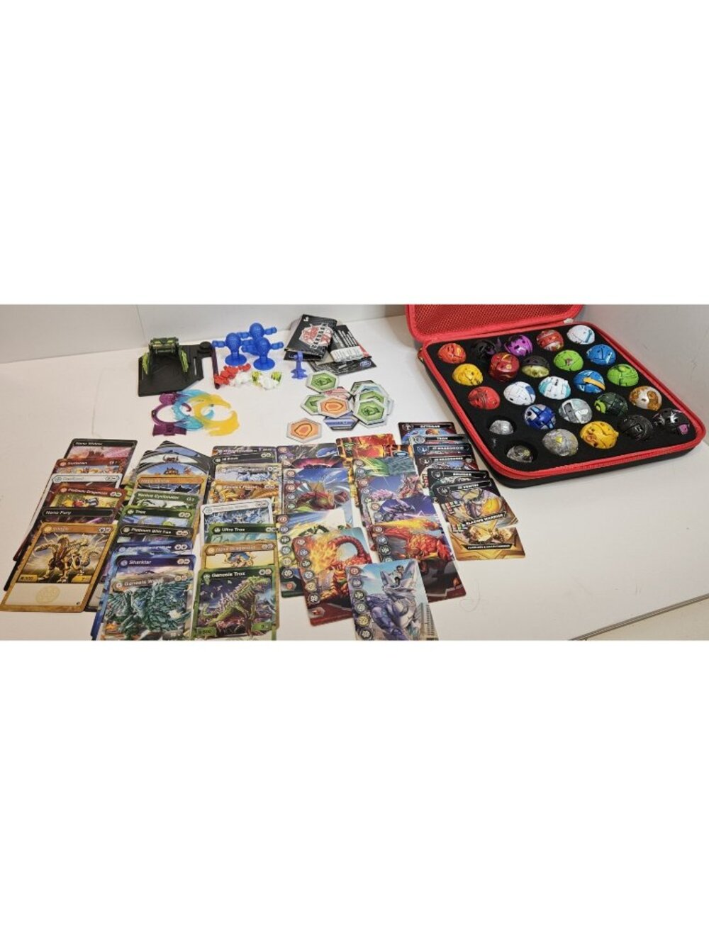 Bakugan Lot Of 25 Figures With Cards & Accessories